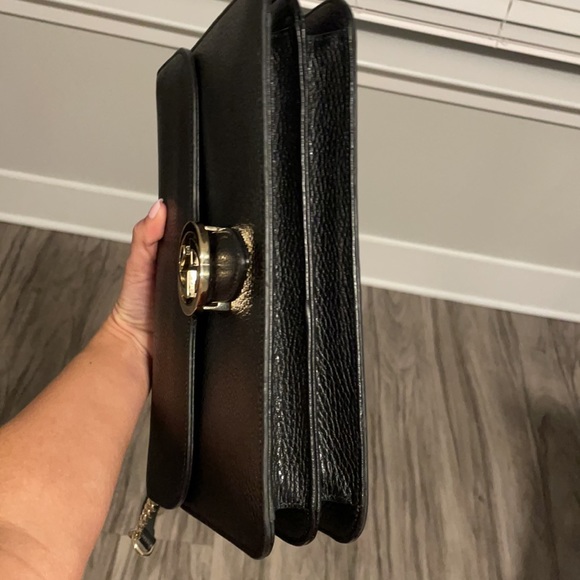 Gucci interlocking black w/ gold hardware double GG - Picture 12 of 15